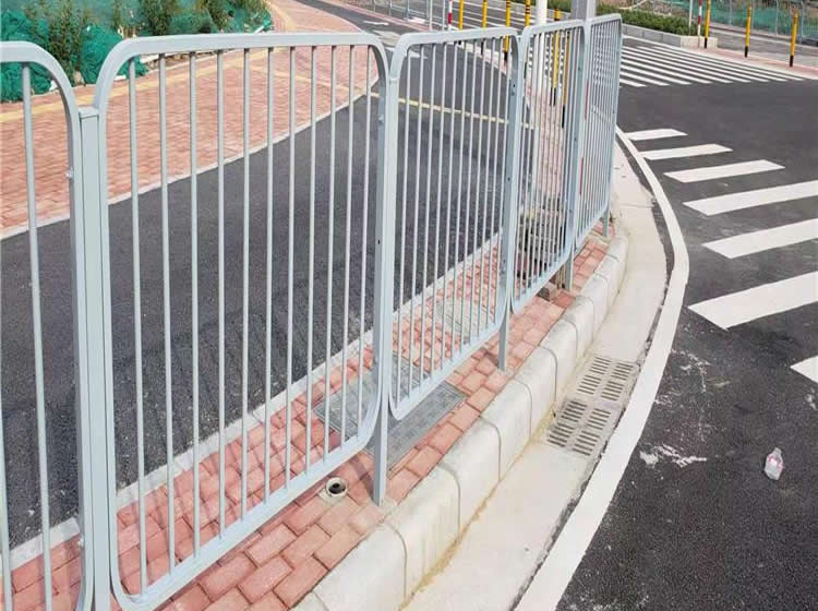 涞水港式道路护栏